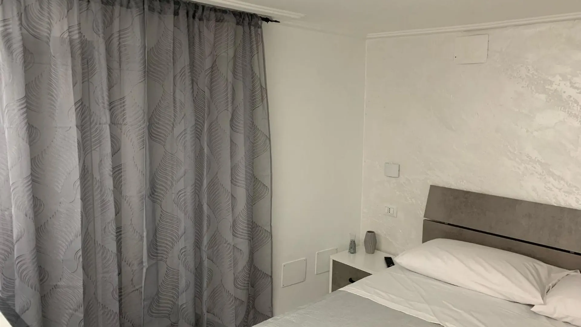 Da Anna House Centrale Naples 0*,  Italy